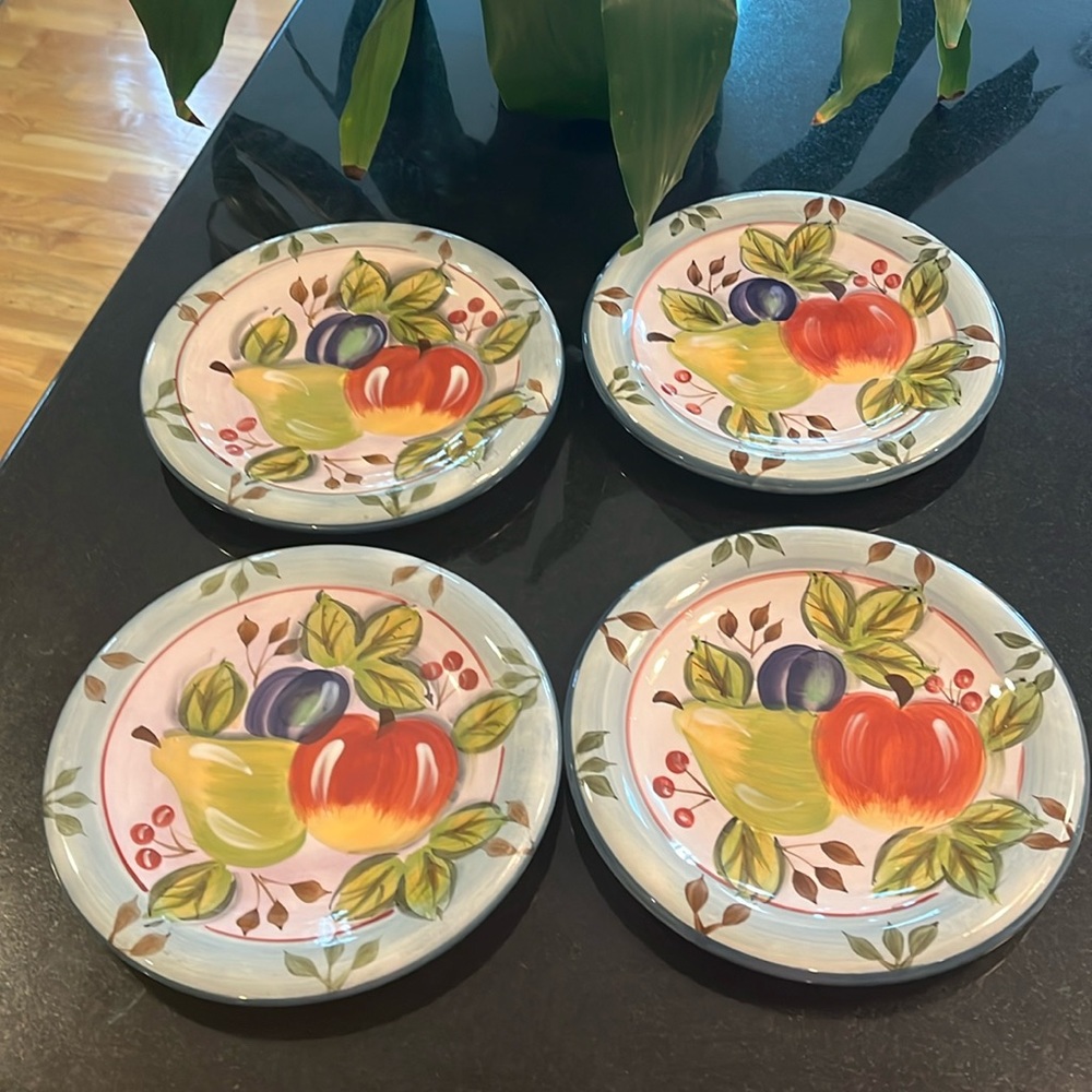 Salad Plate Black Forest Fruits by HERITAGE MINT - Set of 4